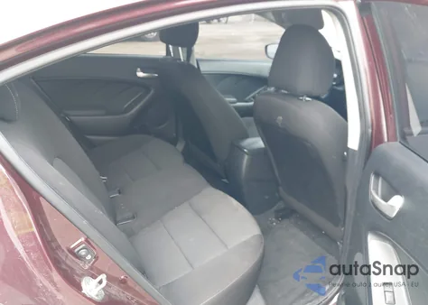 2018 Kia Forte Lx z USA, uszkodzony, nr VIN 3KPFK4A7XJE224070